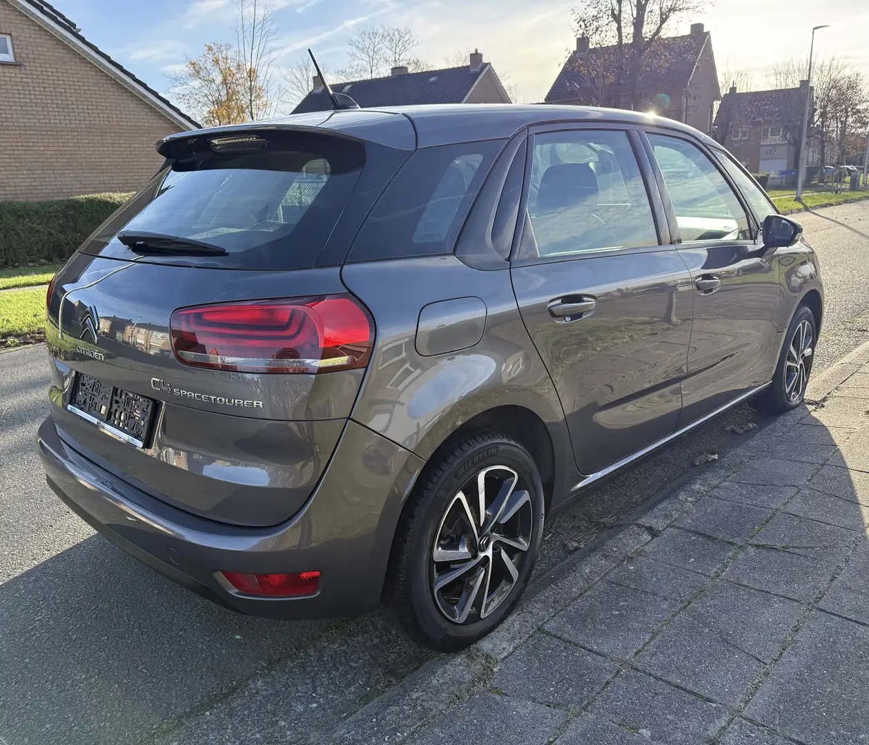 Citroen C4 SpaceTourer 1.5 Blue HDI Blanco gekeurd, Car Pass Brown - 1
