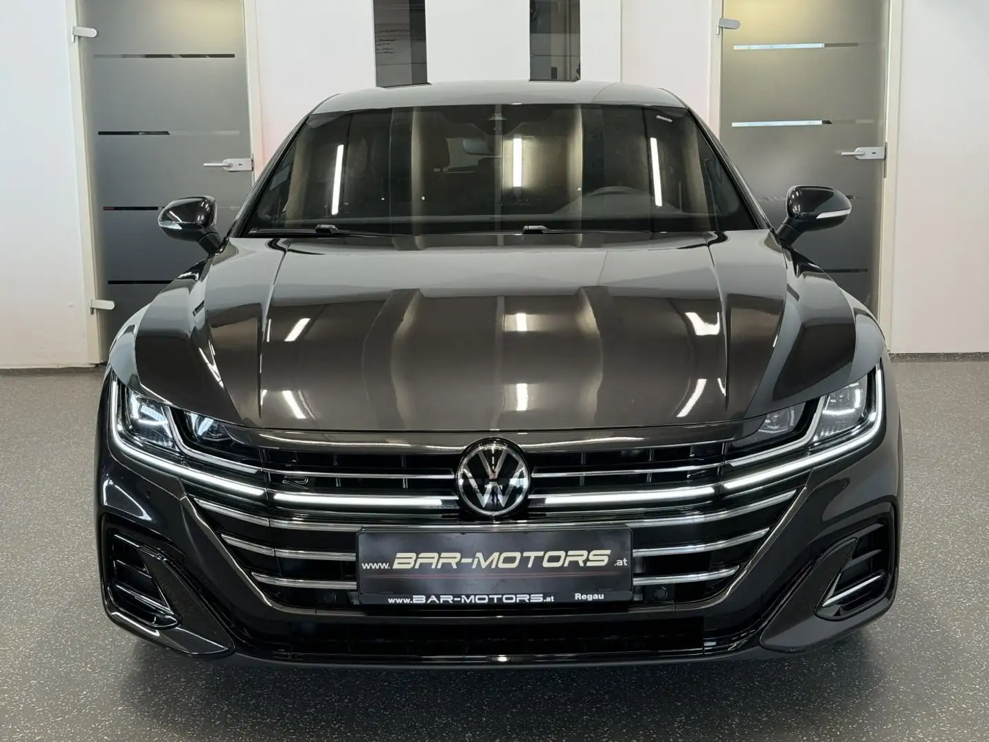 Volkswagen Arteon 2.0 TDI *R-LINE*MATRIX*STHZ*AHK*ACC*AMBIENTE*MEGA Grau - 2
