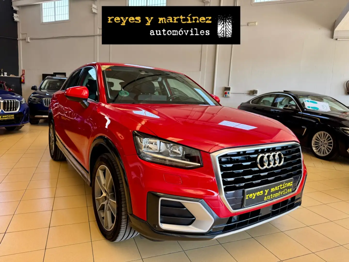 Audi Q2 30 TDI Design 85kW Rouge - 2