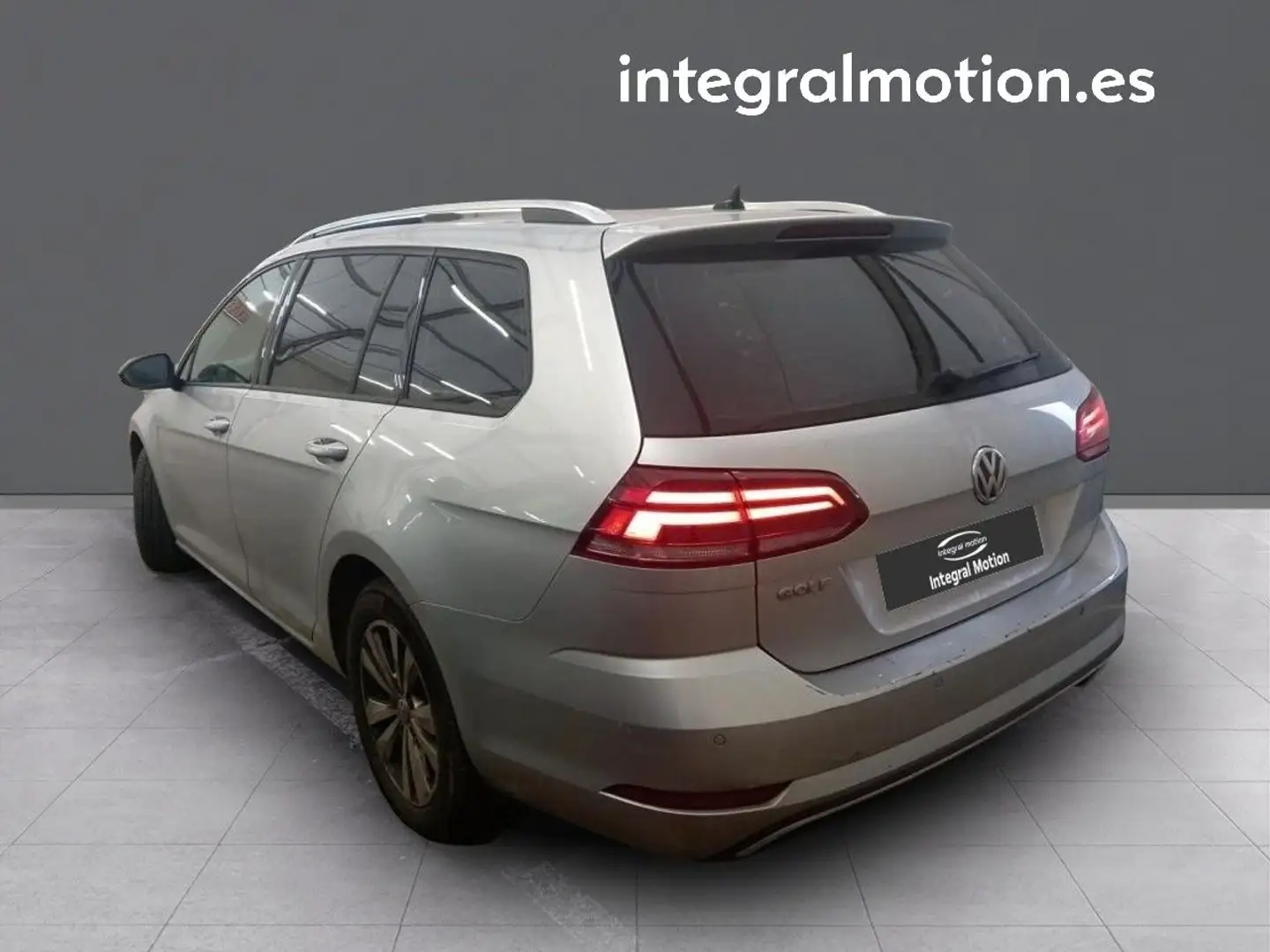 Volkswagen Golf 1.6 TDI 70kW Comfortline 5d Gris - 2