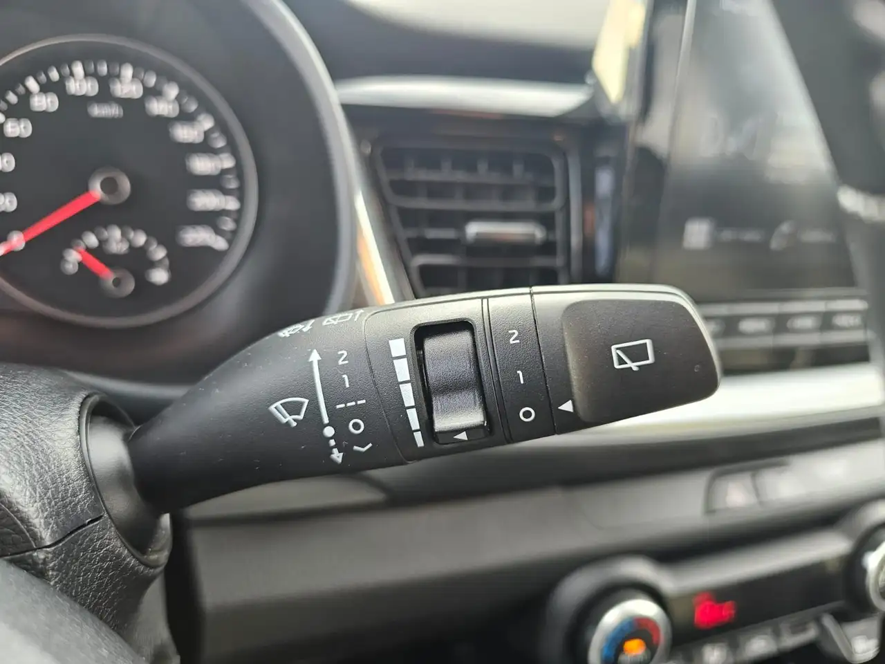 Kia Stonic Stonic 1.0 t-gdi mhev Pack 120cv dct 11