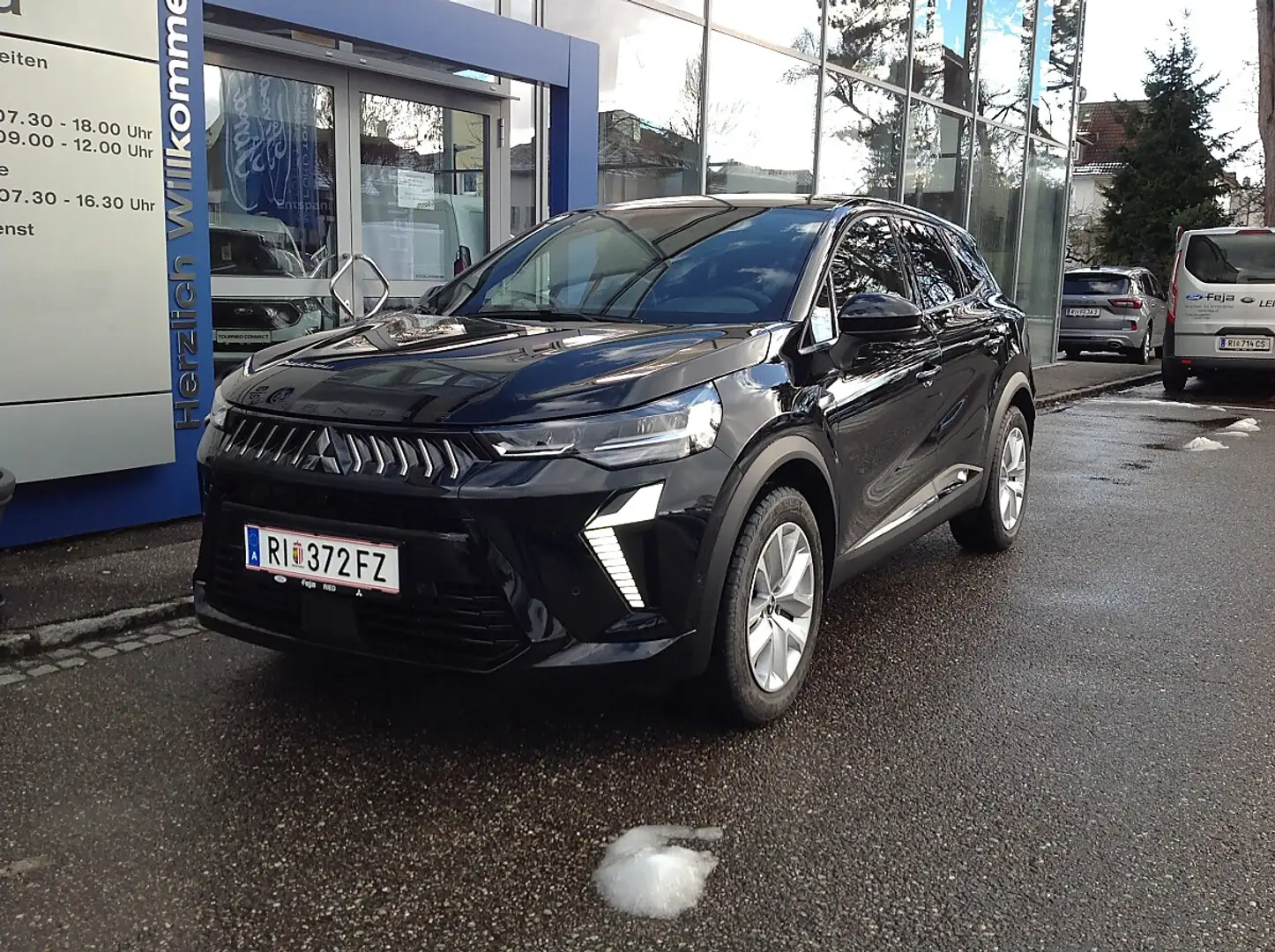 Mitsubishi Grandis Intense 1,3l Mild Hybrid Schwarz - 1