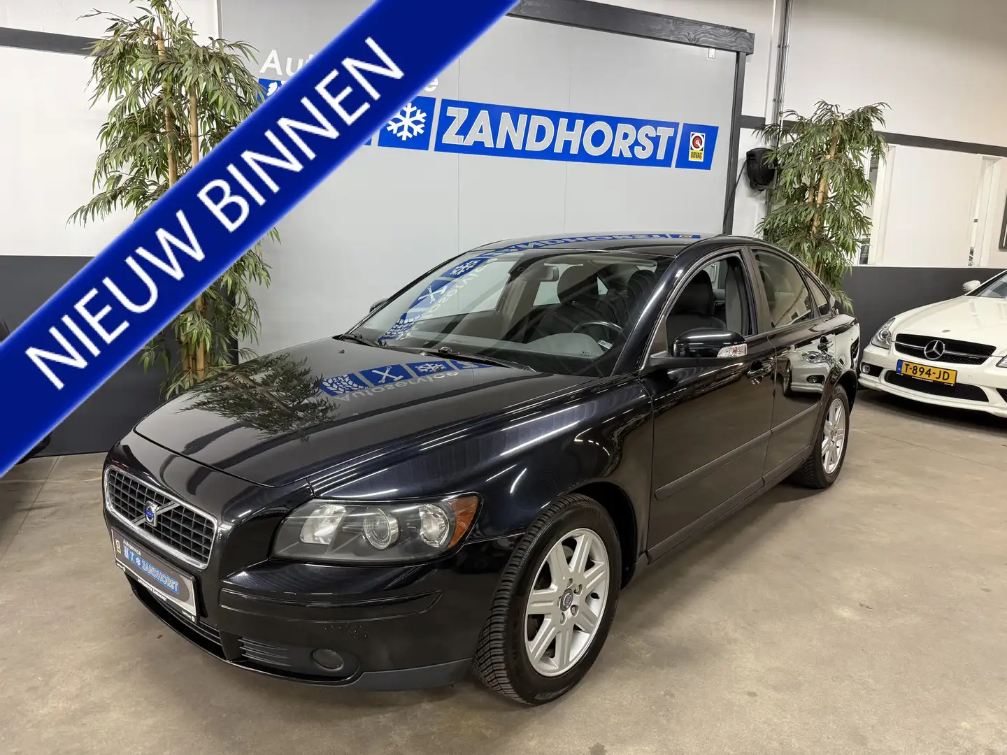 Volvo S40 2.4 Edition I // APK tot 07-12-2026 // Cruise Schwarz - 1