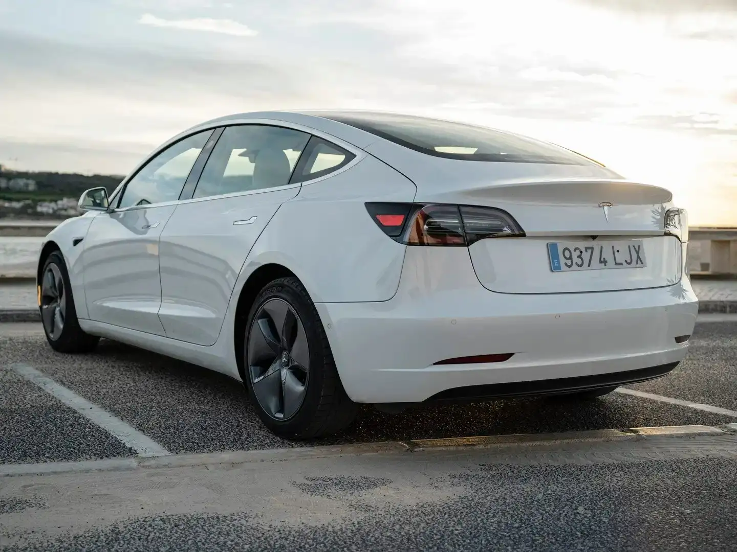 Tesla Model 3 Standard RWD Plus 325 CV Blanco - 2