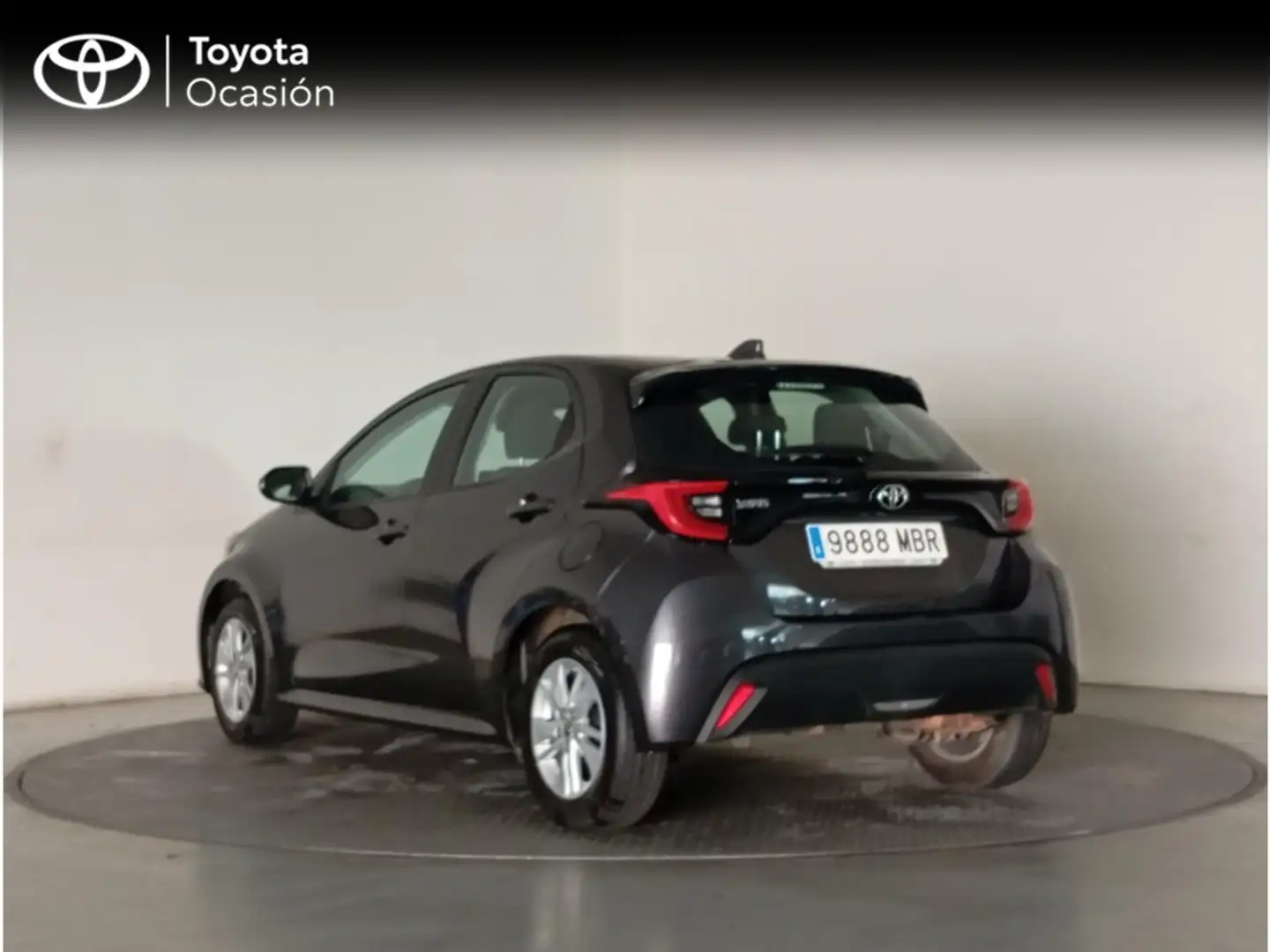 Toyota Yaris 125 S-Edition Grijs - 2
