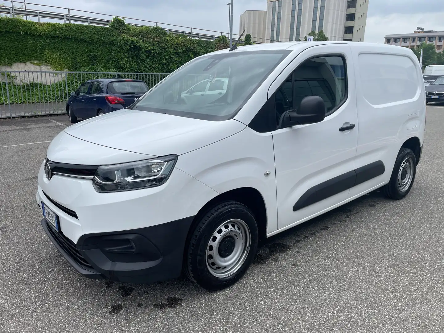 Toyota Proace City 1.5D 100 CV S&S L1 S Comfort Bianco - 1