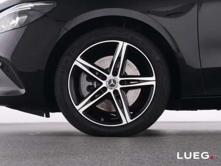 Mercedes-Benz Clase C 2022, foto 18