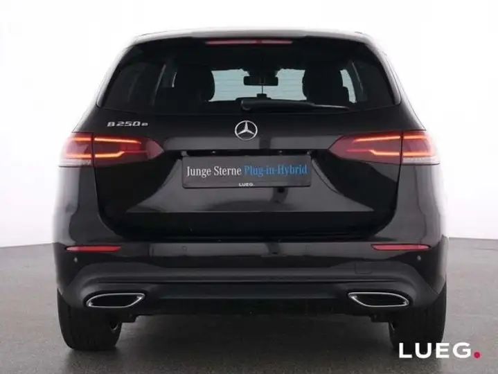 Mercedes-Benz Clase C 2022, foto 11