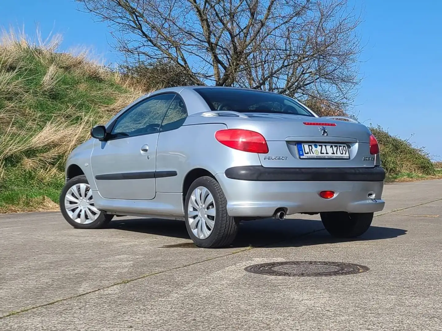 Peugeot 206 206 CC 110 Silber - 2