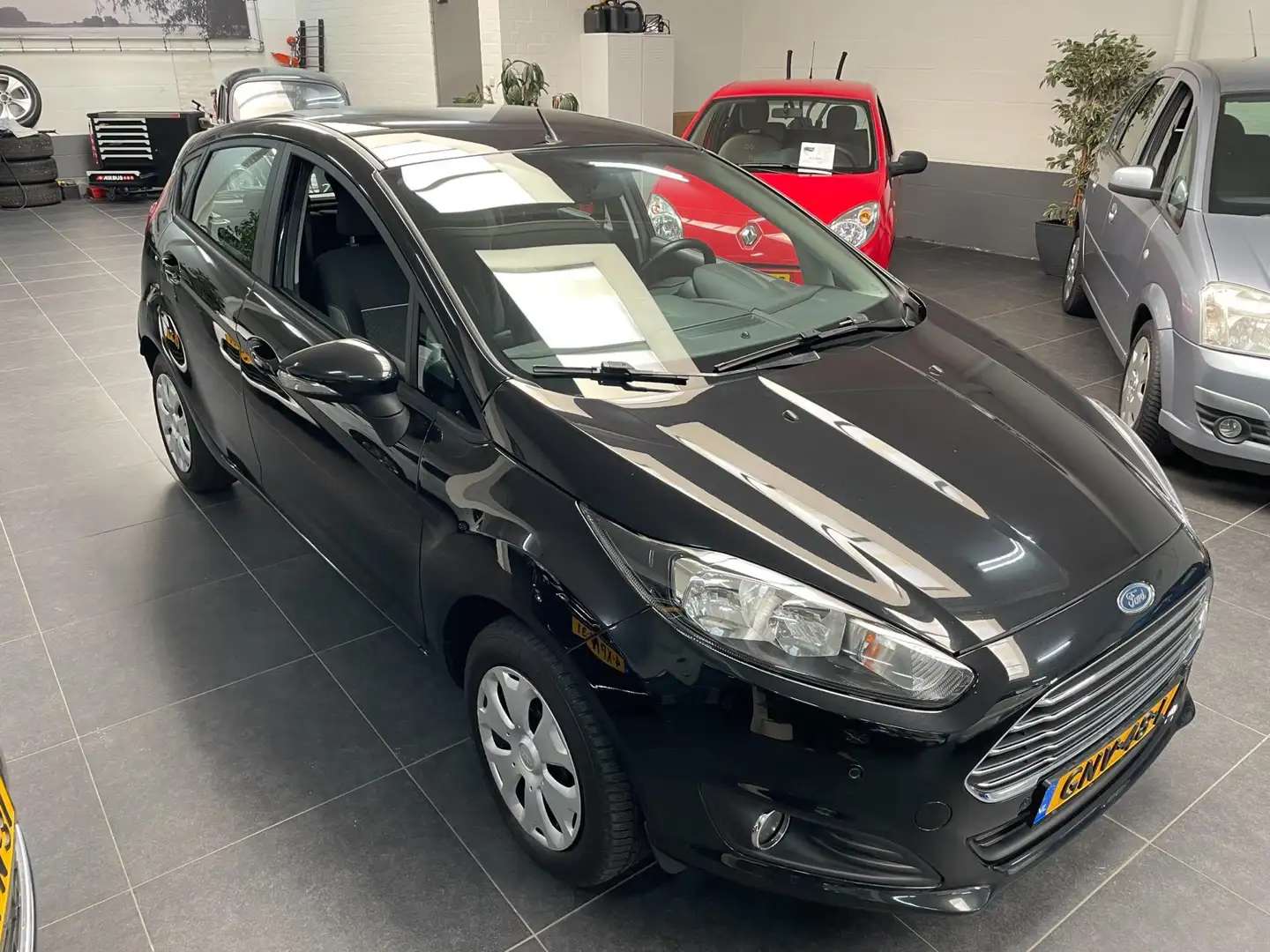 Ford Fiesta 1.0 Style Zwart - 1