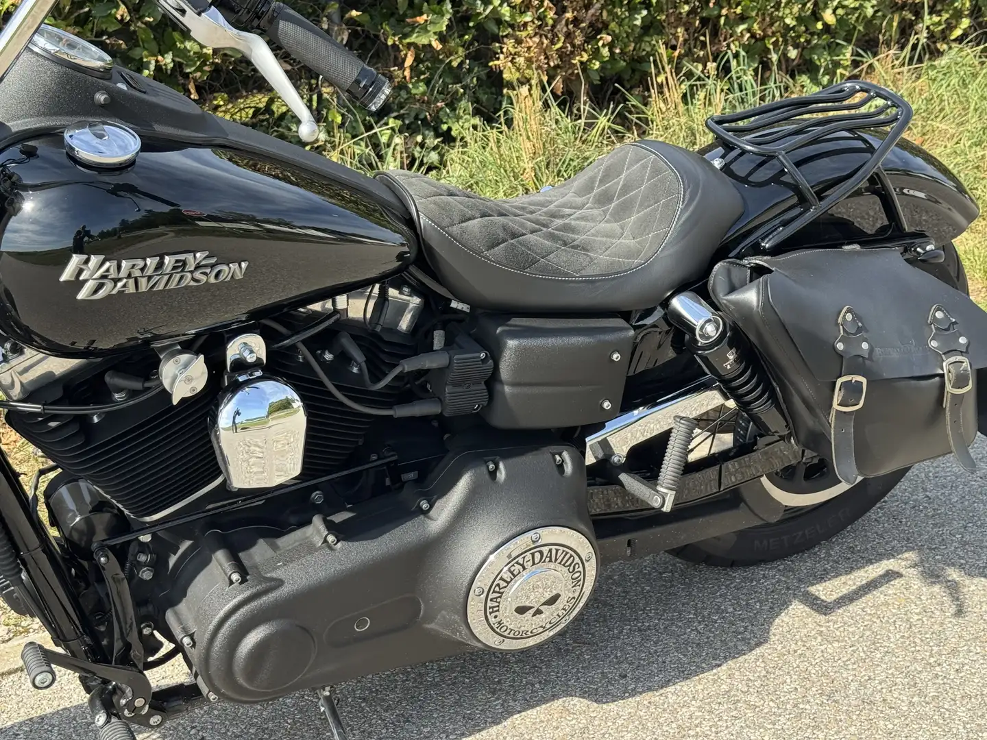 Harley-Davidson Dyna Street Bob Dyna Street Bob Negru - 2