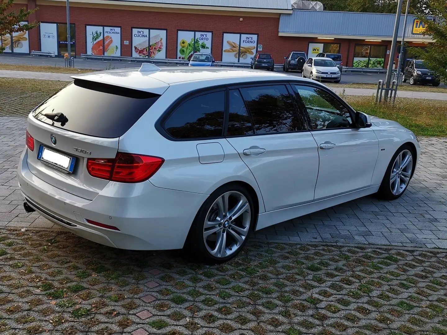 BMW 330 330dA Touring Sport - 2
