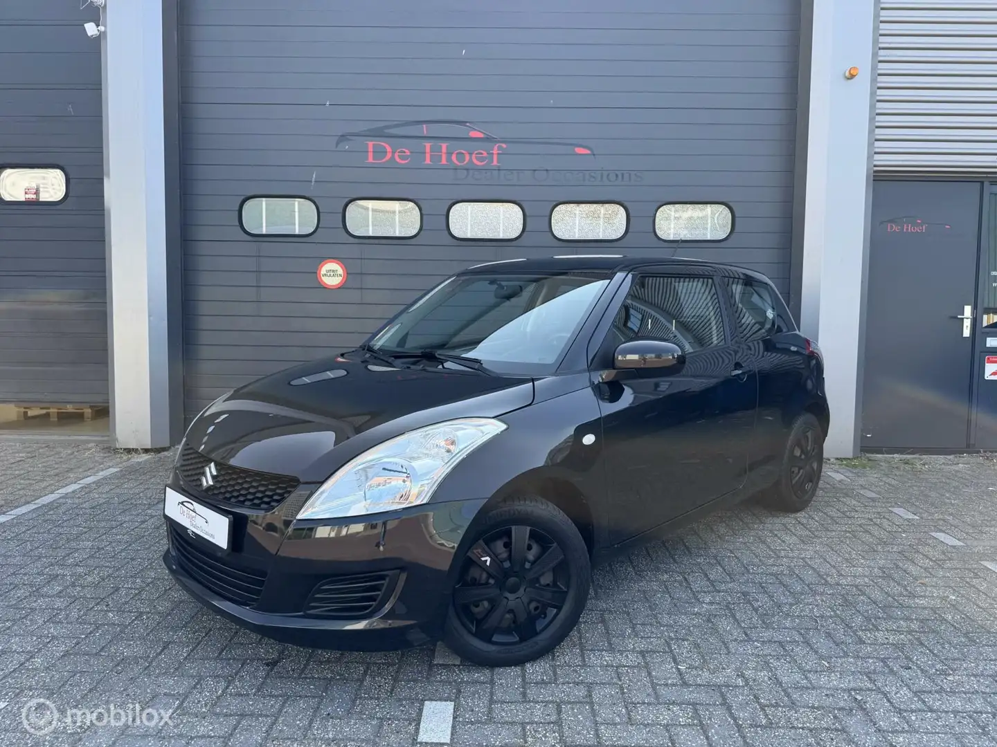 Suzuki Swift 1.2 ✓Airco ✓CarPlay/andriod ✓Nw APK Schwarz - 1