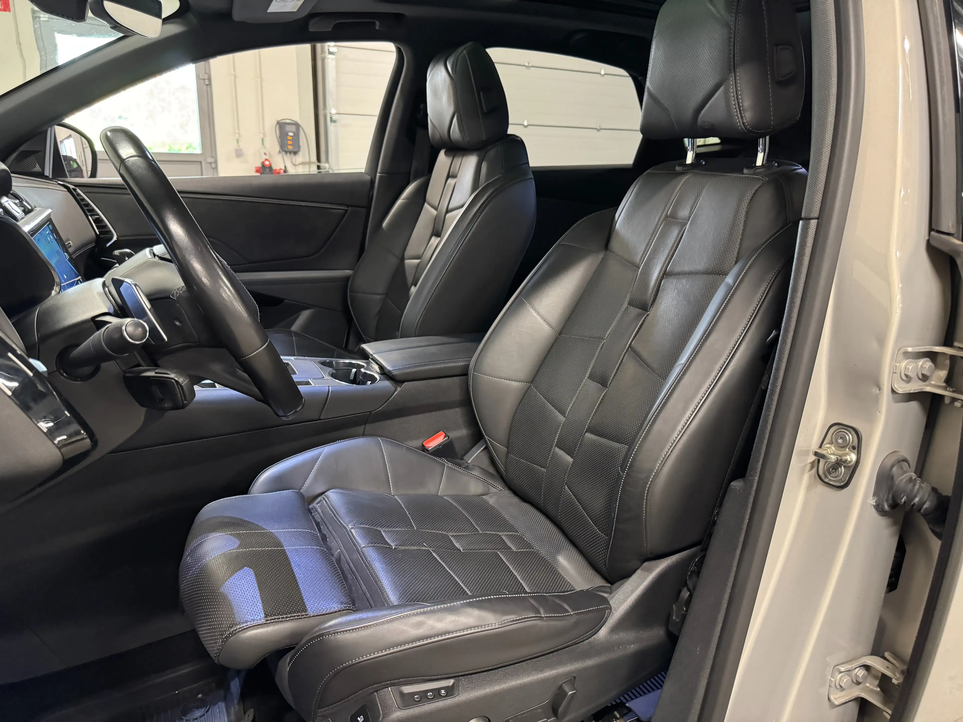 DS Automobiles DS 7 DS7 Crossback E-TENSE 4x4 OPERA — photo 10