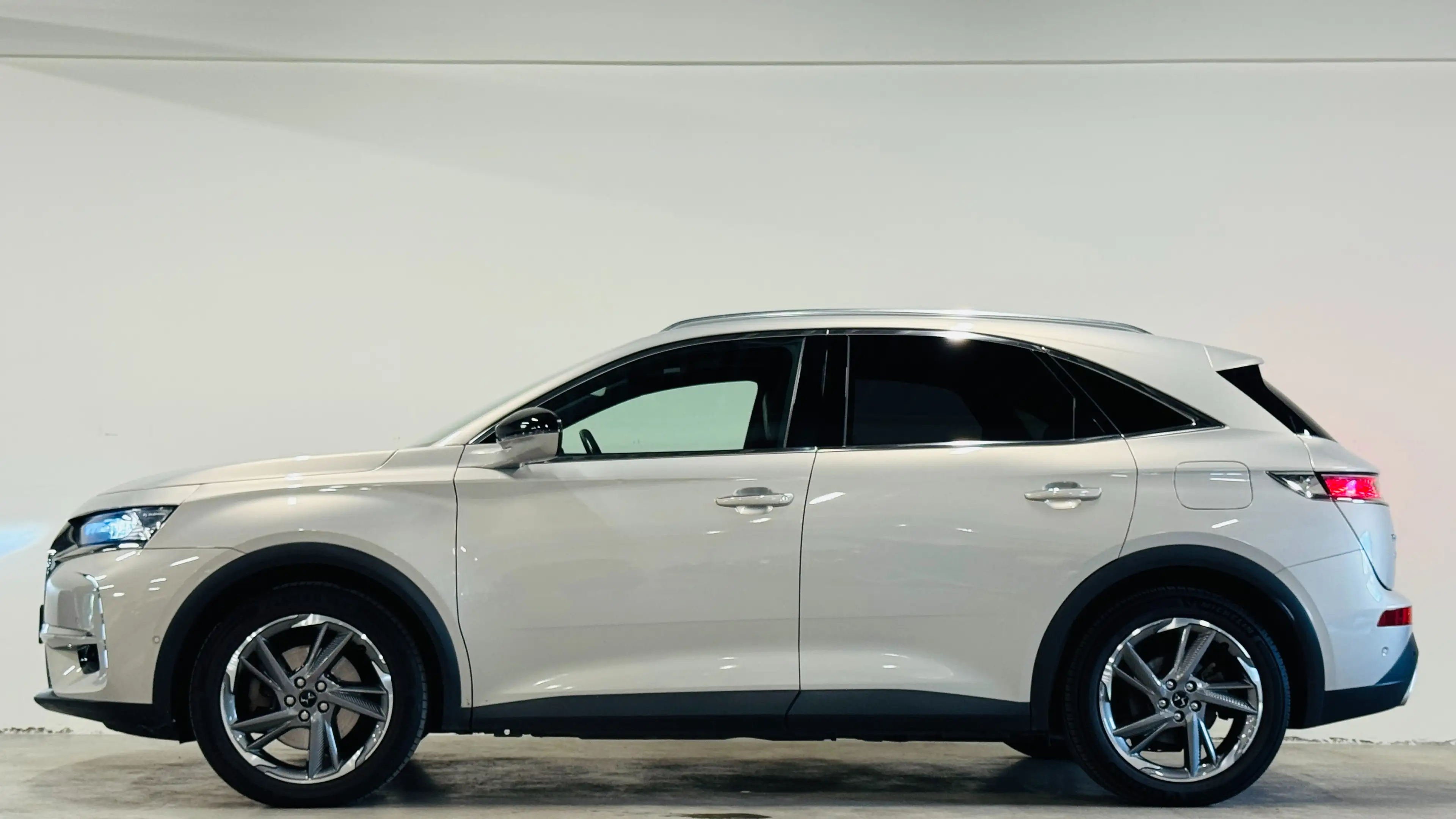 DS Automobiles DS 7 DS7 Crossback E-TENSE 4x4 OPERA — photo 4
