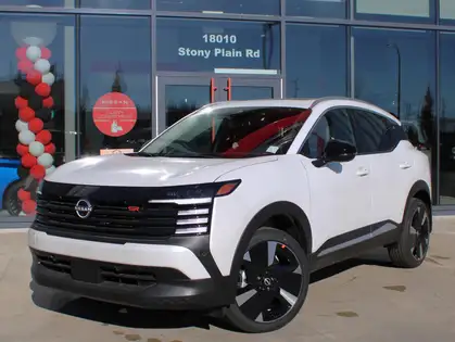 White 2027 Nissan Kicks SUV / Crossover  Automatic