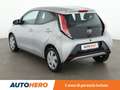 Toyota Aygo 1.0 x-play 69 CV Argento - thumbnail 4