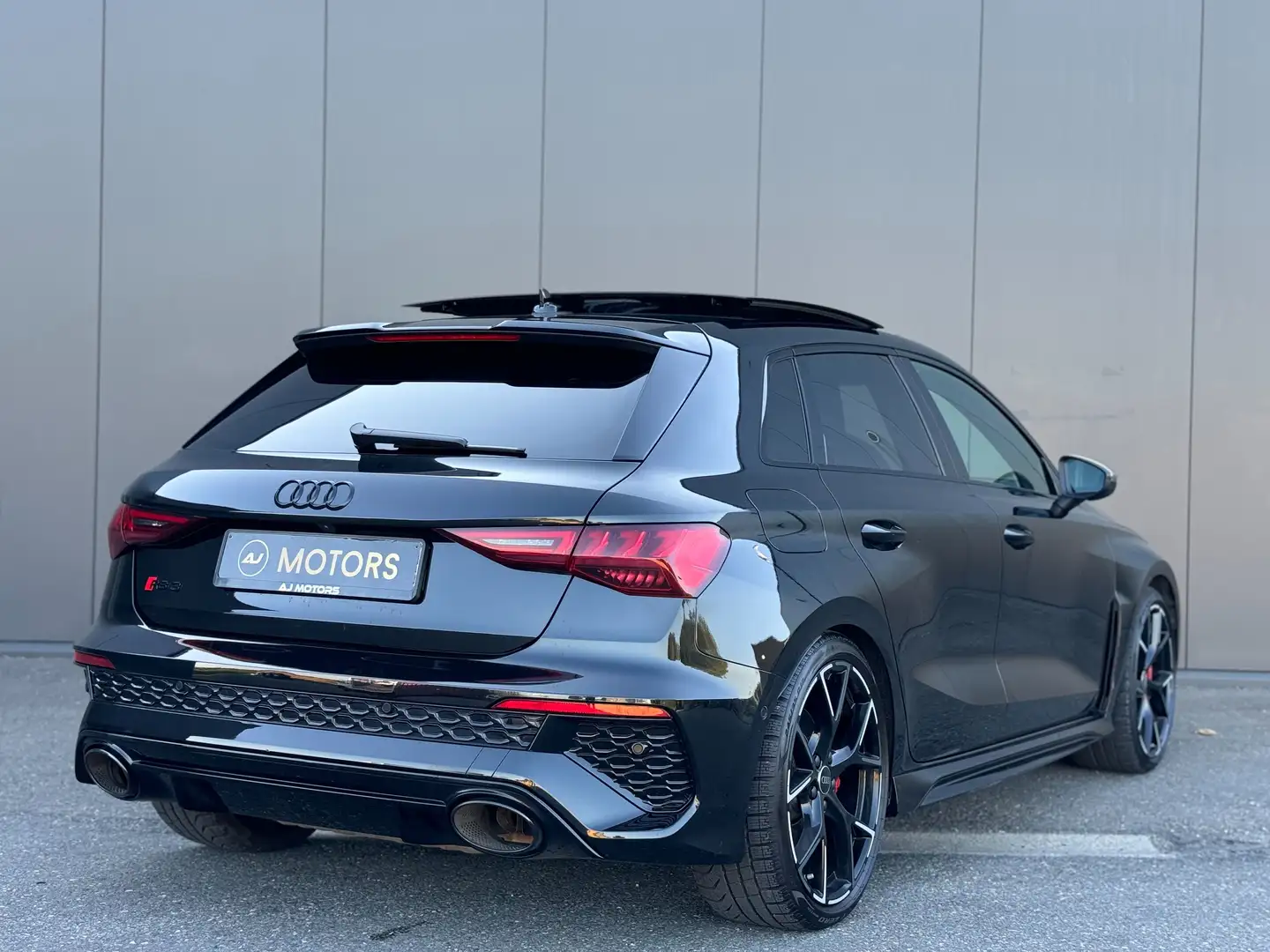 Audi RS3 Sportback 400cv - Pano - B&O - Garantie Audi 2028 Zwart - 2