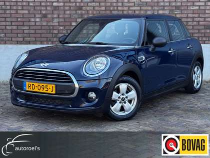 MINI One 1.2 / 102 PK / Navigatie / 4 Nieuwe All-season ban