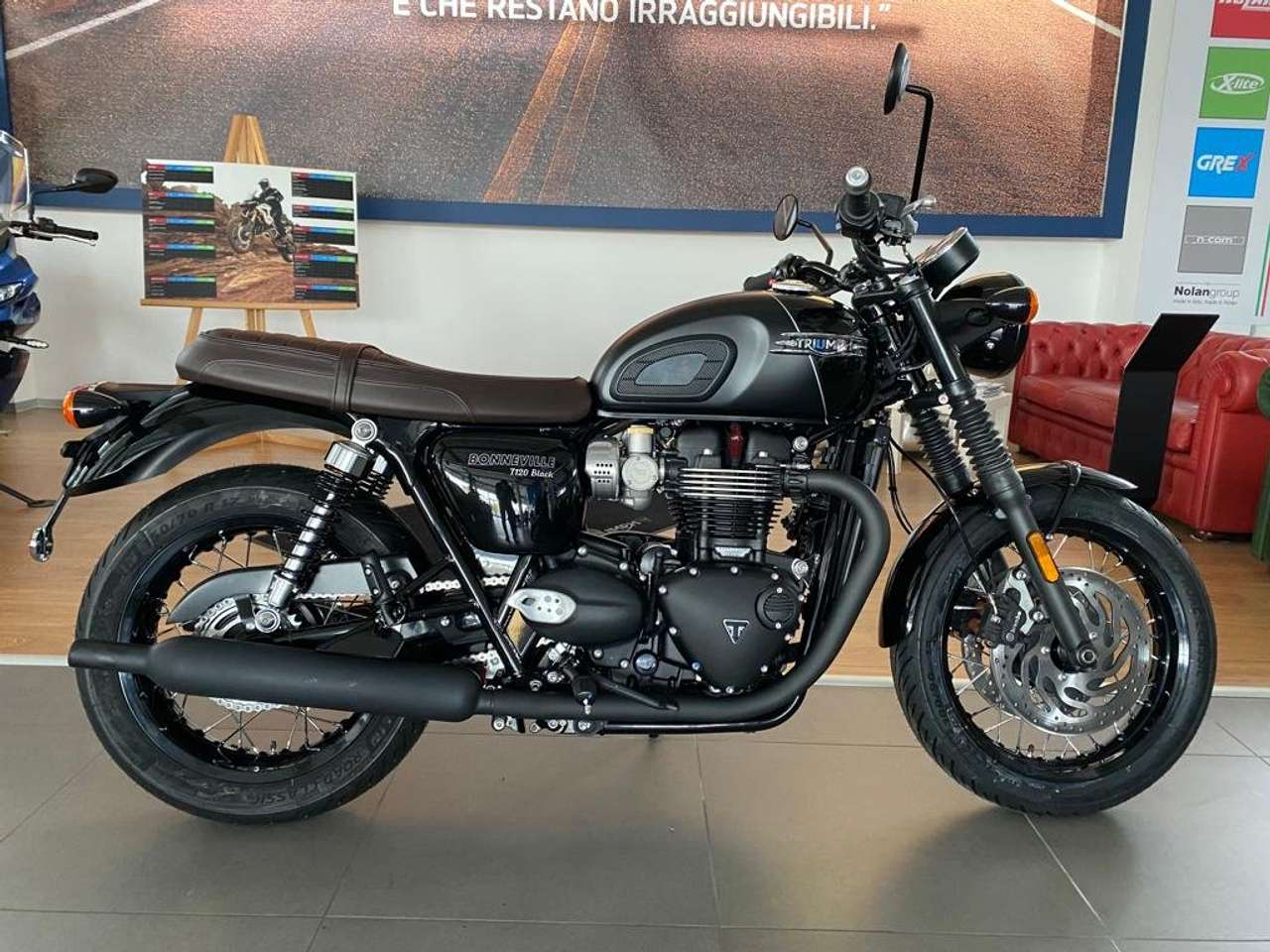 Triumph Bonneville T120 Black