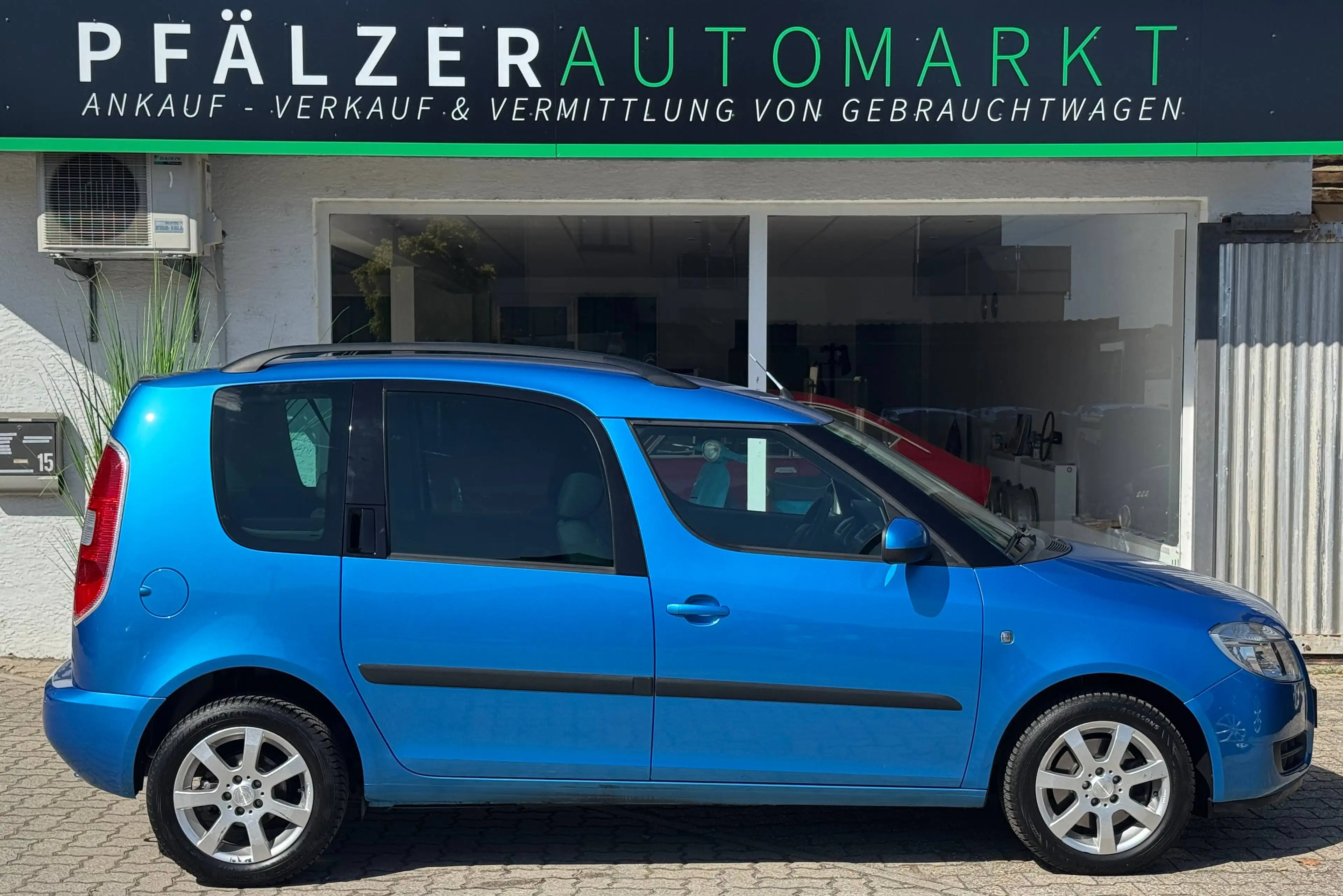 Skoda Roomster Style Plus Edition 1.Hand Automatik 83.000 km — photo 7