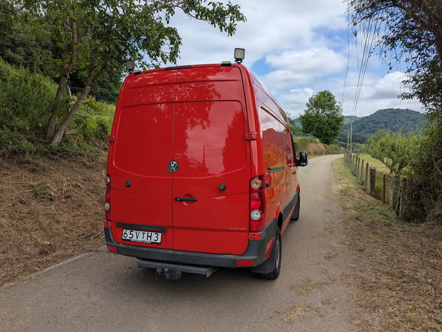 Volkswagen Crafter Crafter Chasis 35 BM 136 Batalla Media Rojo - 1