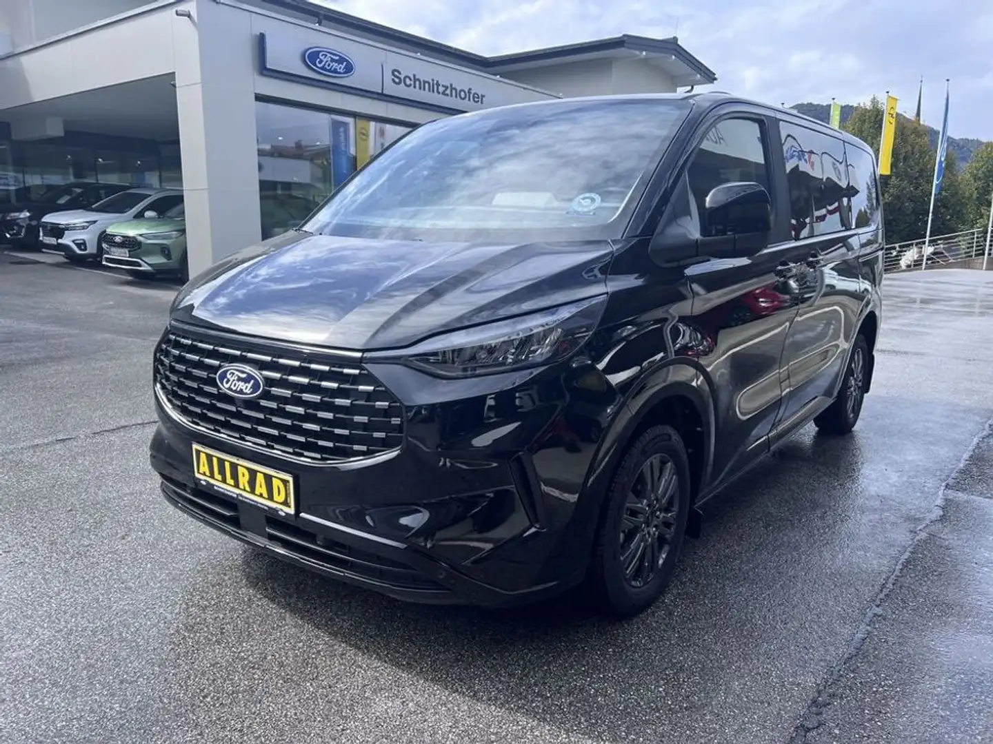 Ford Tourneo Custom Bus 2,0 EcoBlue 320  AWD Titanium* Zwart - 1