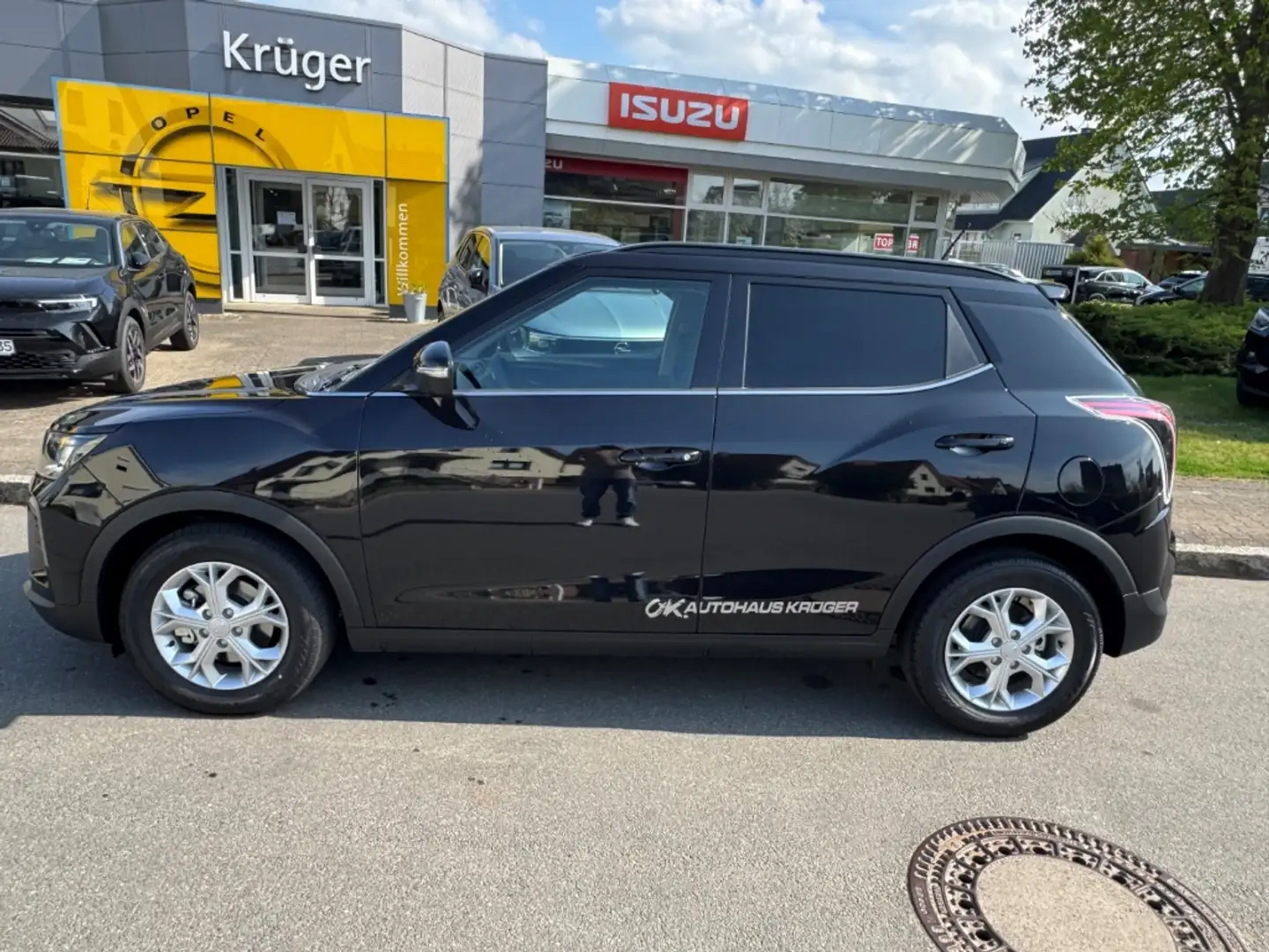 KGM Tivoli Quartz 1.5 SHZ+Rückfahrkamera+StartStop+LED Schwarz - 2