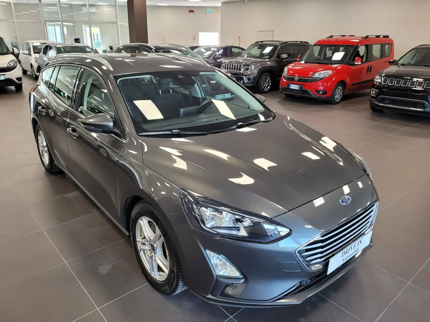 Ford Focus SW 1.5 ecoblue Business s Gris - 1