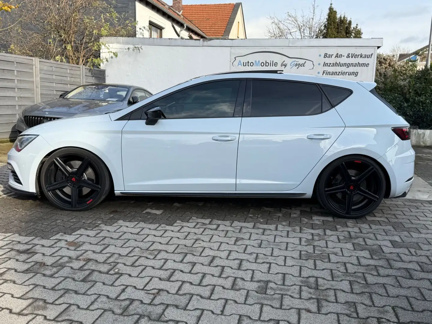 SEAT Leon Cupra 290 *1. Hand *ACC *Pano *DSG Grau - 2