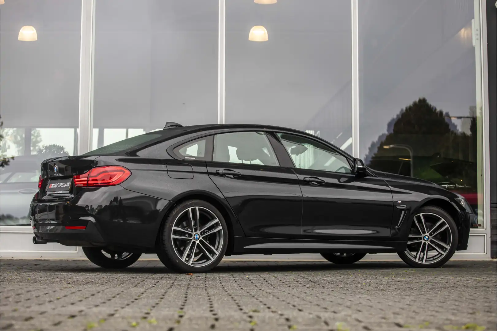 BMW 420 4-serie Gran Coupé 420i M-Sport | NL Auto | LED | Zwart - 2