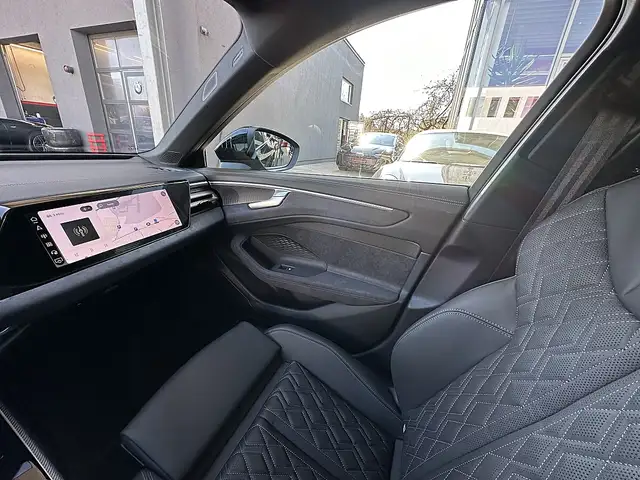 Audi A6 Avant e-hybrid PHEV quattro 220kW S-tronic / AH... Ansicht 36