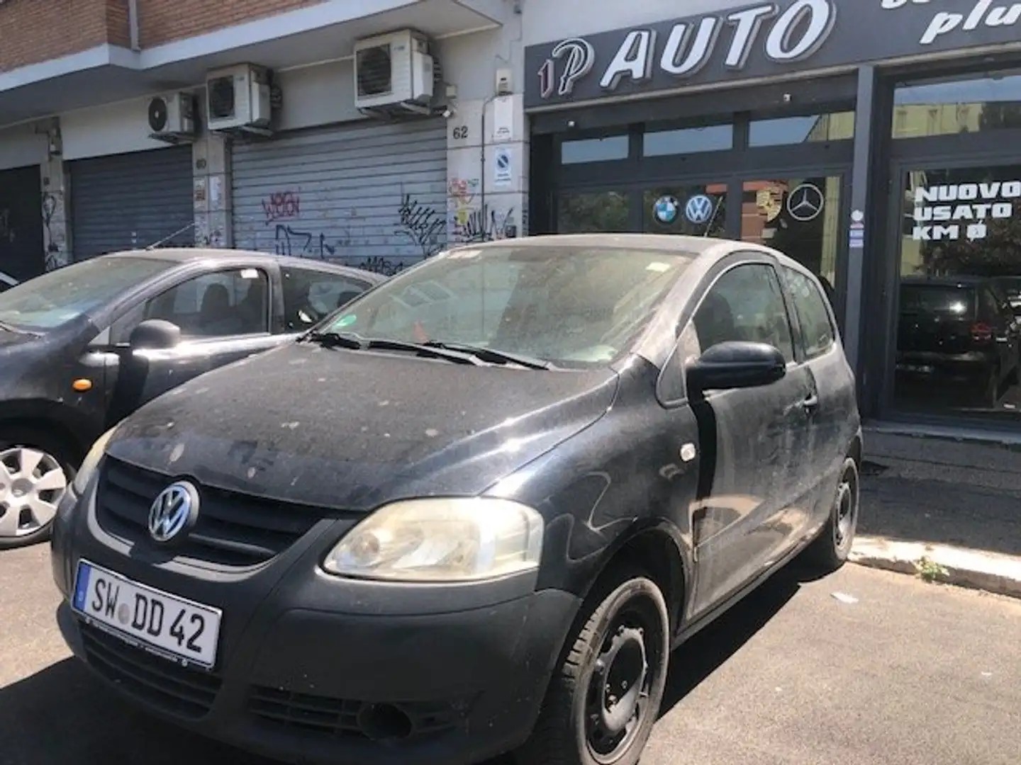 Volkswagen Fox 1.4 BENZINA NEOPATENTI OK EURO 4 CLIMA RADIONAVI Noir - 1