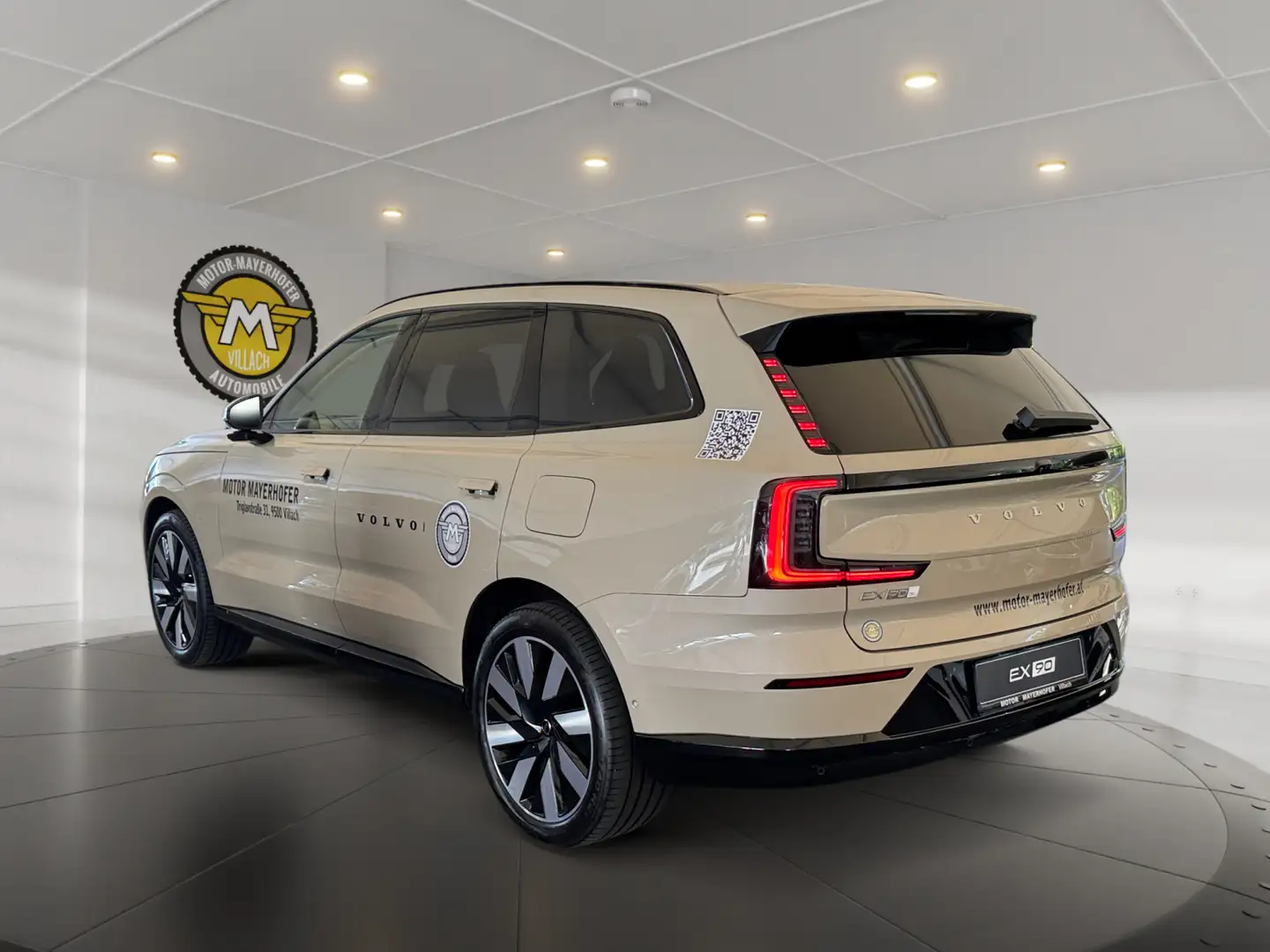 Volvo EX90 EX90 ULTRA TWIN PERFORMANCE Beige - 2