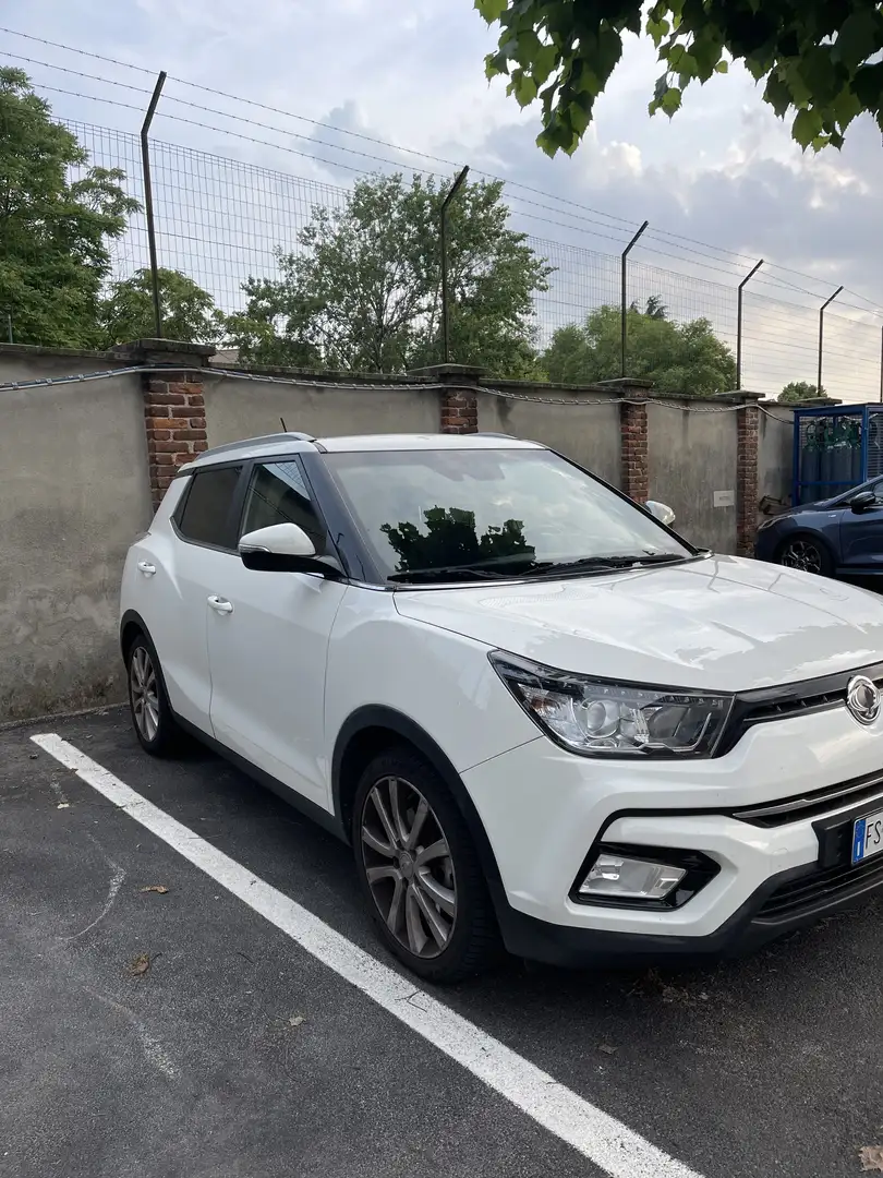 SsangYong Tivoli 1.6 Easy Gpl c/aebs 2wd my18 - 1