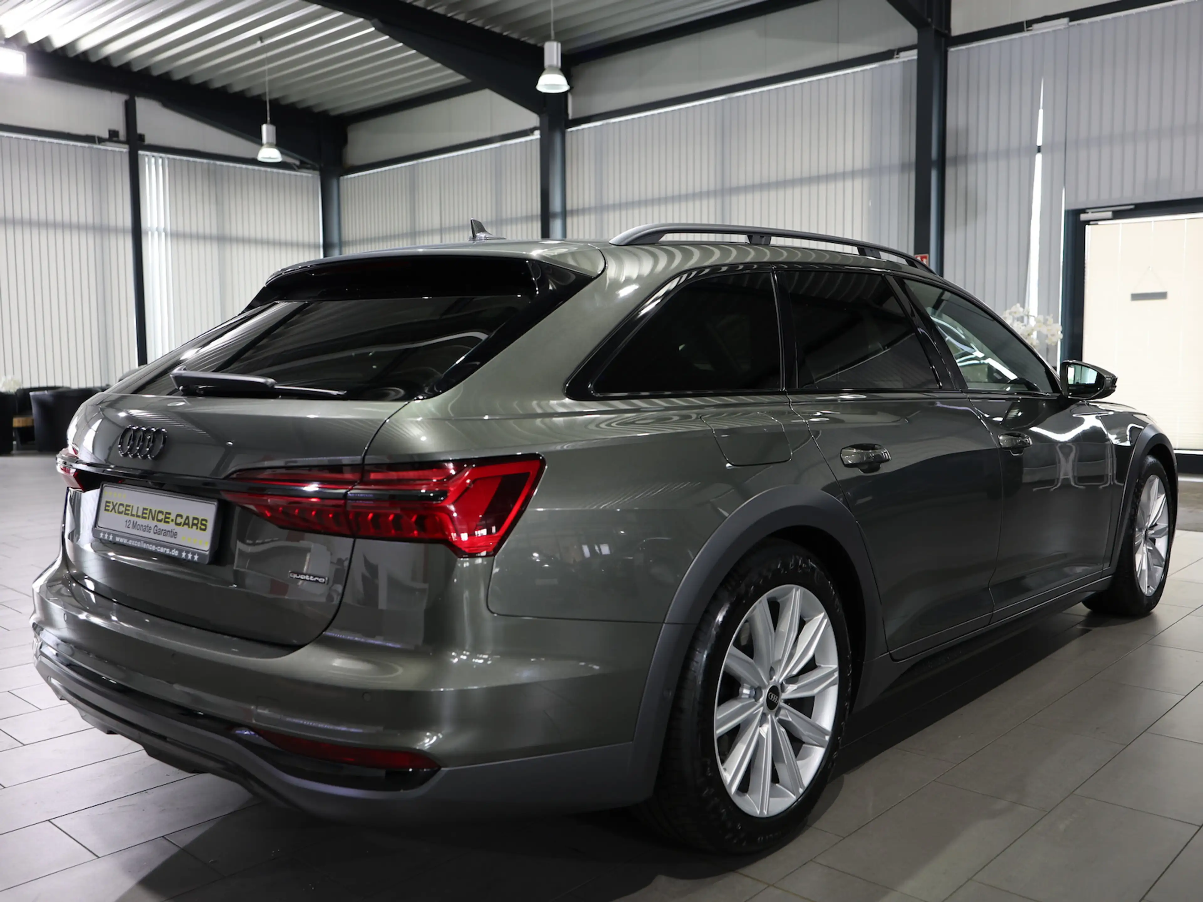 Audi A6 allroad 50 TDI INDIVIDUAL EXCLUSIVE BLACK — photo 10
