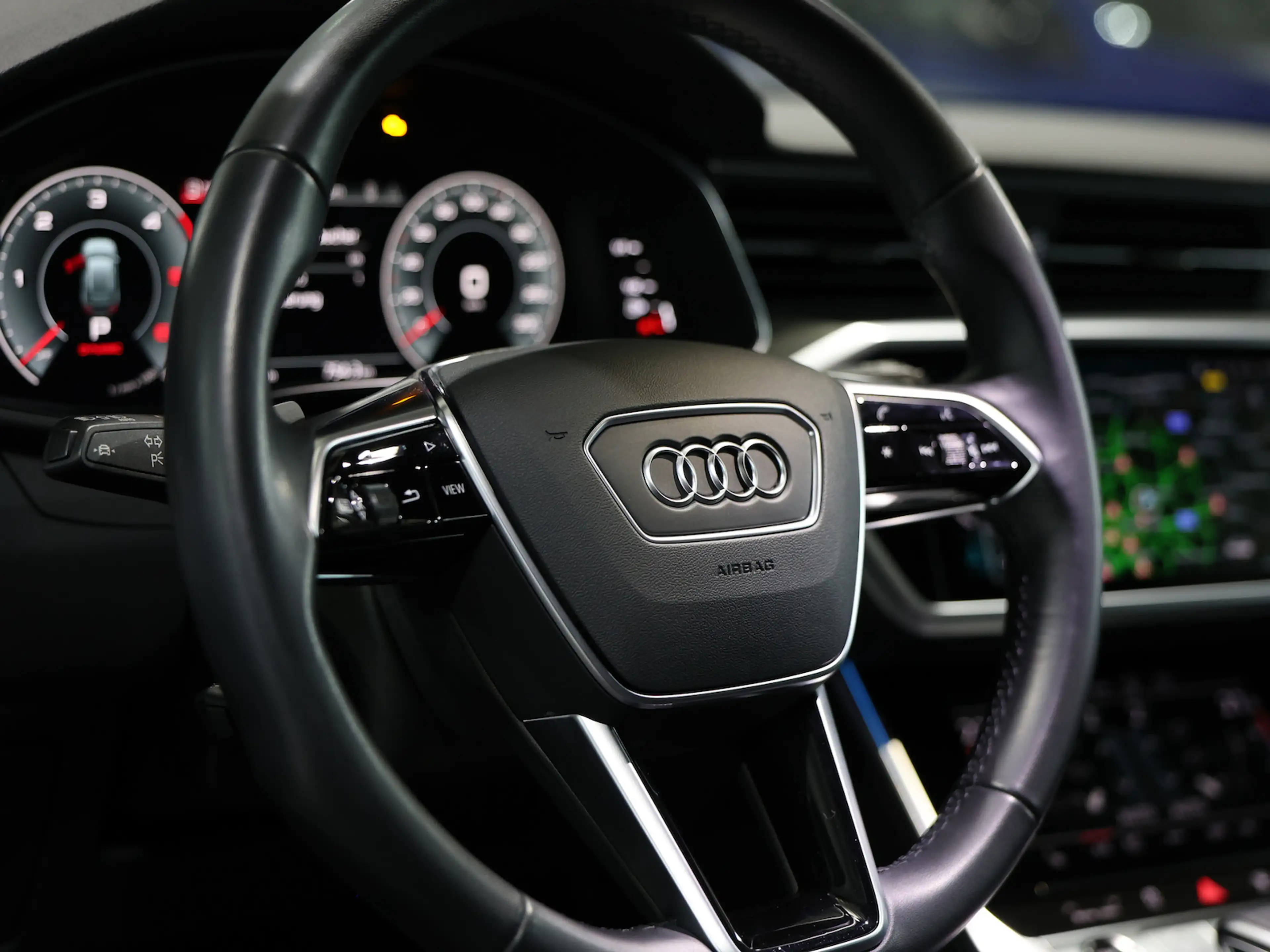 Audi A6 allroad 50 TDI INDIVIDUAL EXCLUSIVE BLACK — photo 15