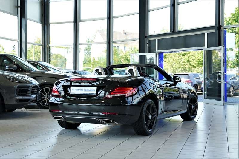 Mercedes-Benz SLC 200 Roadster*SPORTABGAS*LED*H&K*GARMIN*PANO*