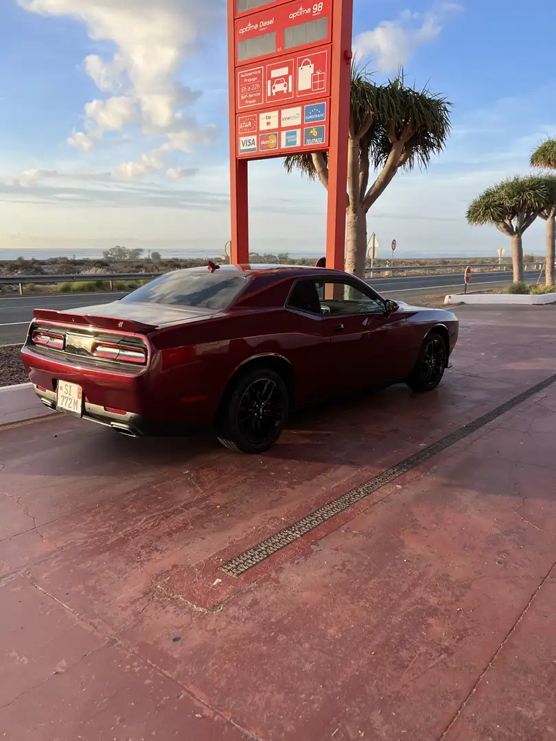 Dodge Challenger sxt gt - 2
