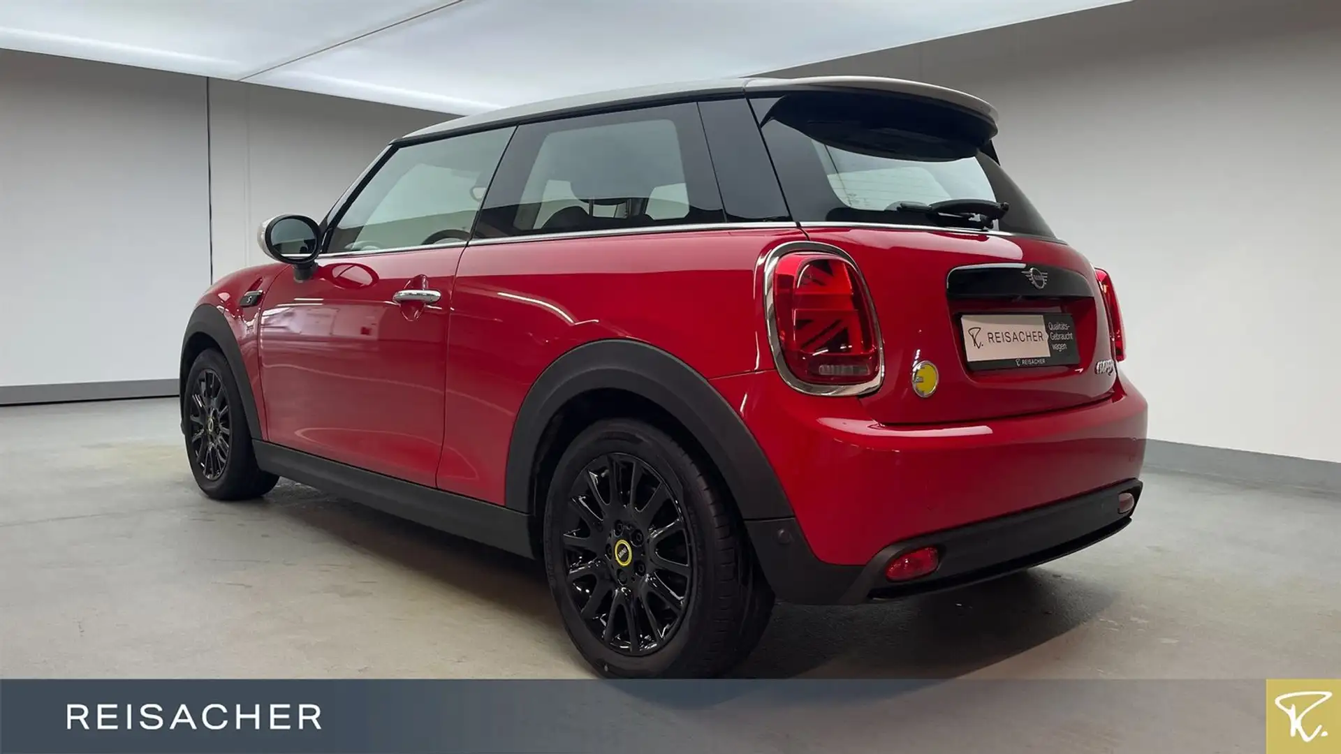 MINI Cooper SE Classic-Trim Navi RFK SpoSi DA LED Rot - 2