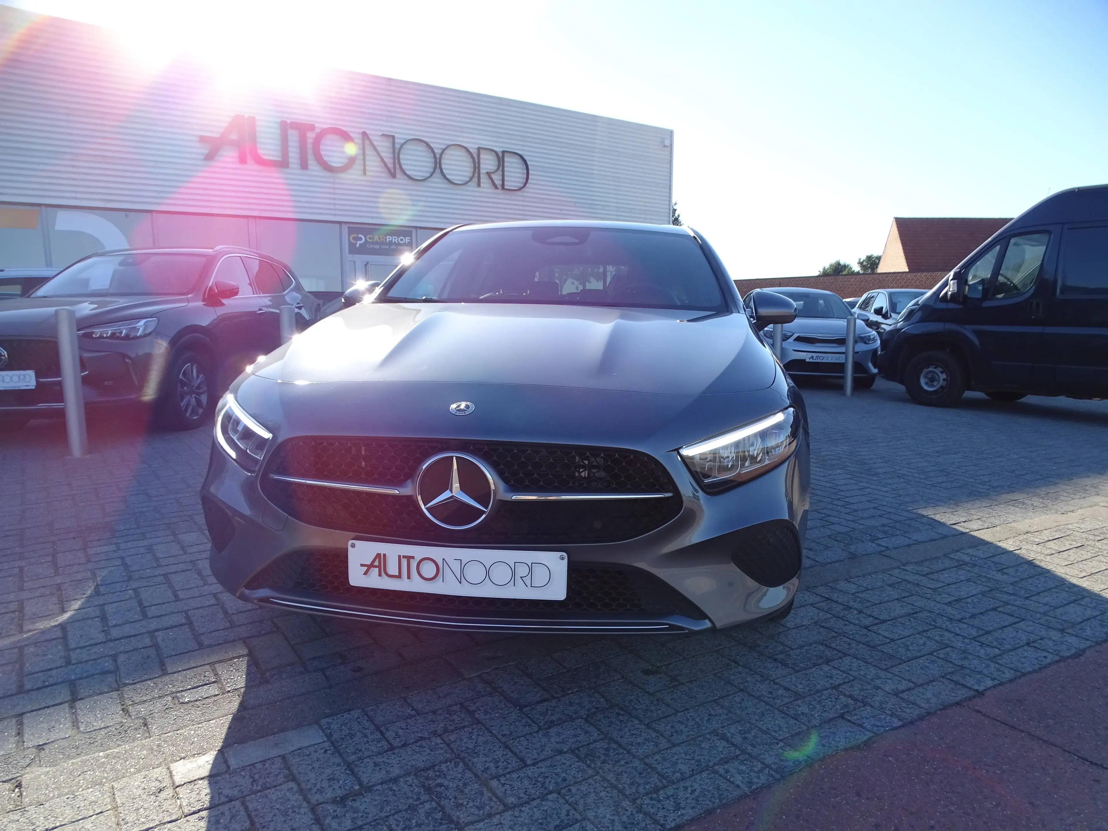 Mercedes-Benz A 250 A 250 e PHEV Luxury Line (160 kW) — photo 15