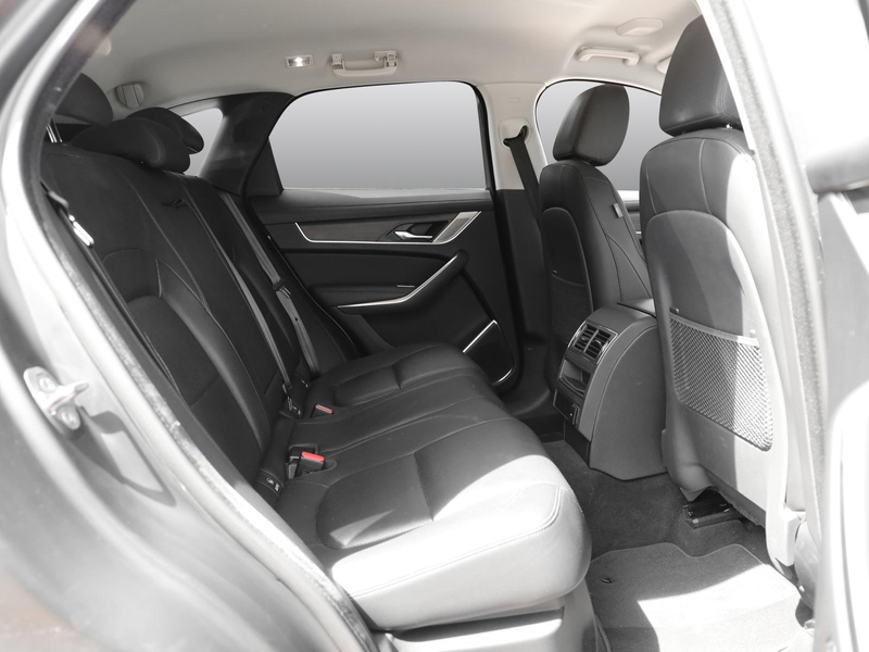 Jaguar F-Pace D165 AWD S NAVI PIVI KLIMA LEDER SHZ PDC — photo 4