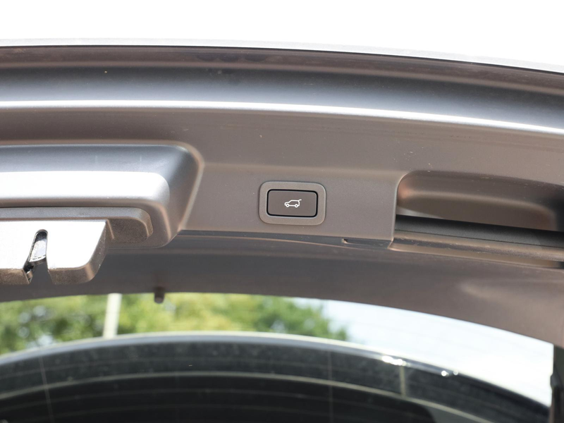 Jaguar F-Pace D165 AWD S NAVI PIVI KLIMA LEDER SHZ PDC — photo 12