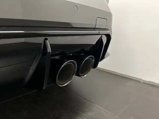 BMW M4 view 13