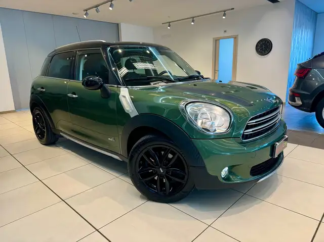 MINI Cooper D Countryman 2.0 all4 auto 110 cv