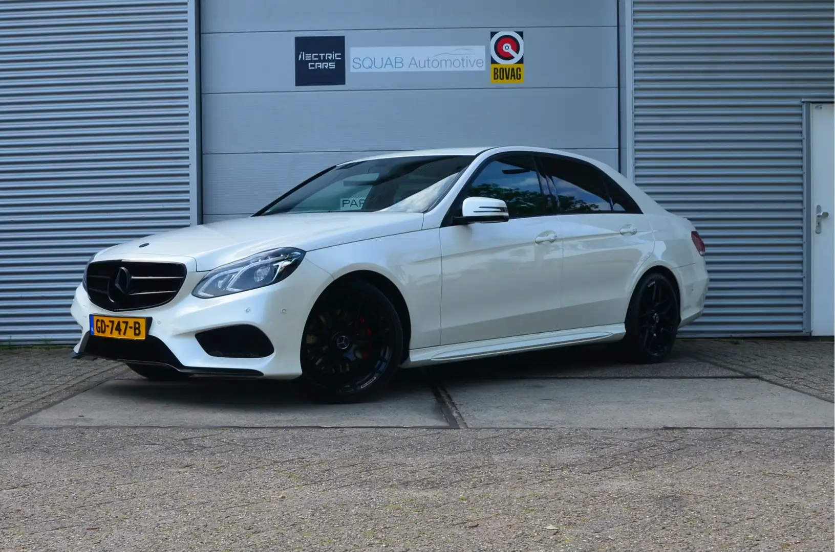 Mercedes-Benz E 300 BlueTEC HYBRID AMG-styling Alb - 1