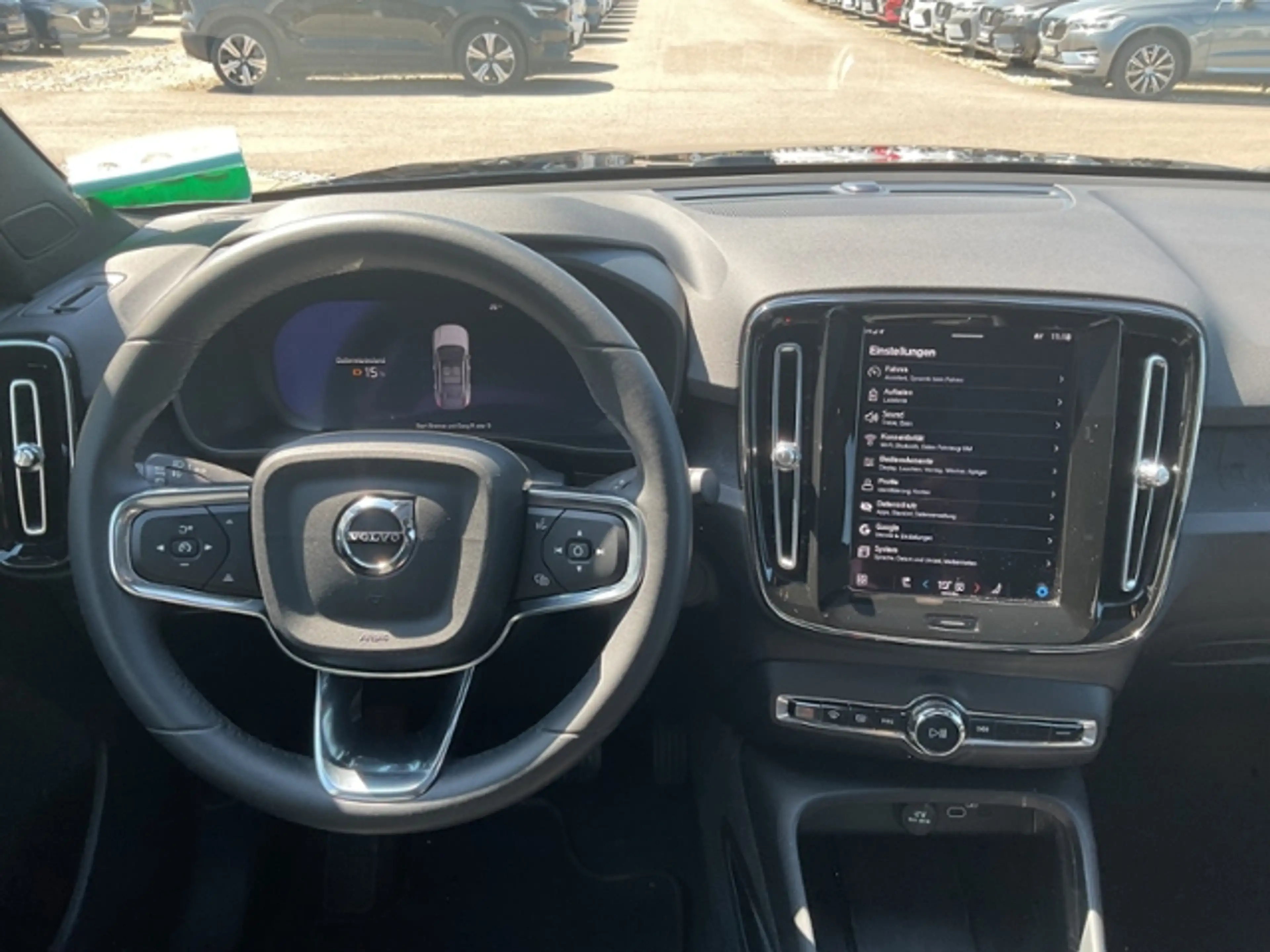 Volvo C40 Plus Pure Electric 2WD ACC PANO Google 19" — photo 12