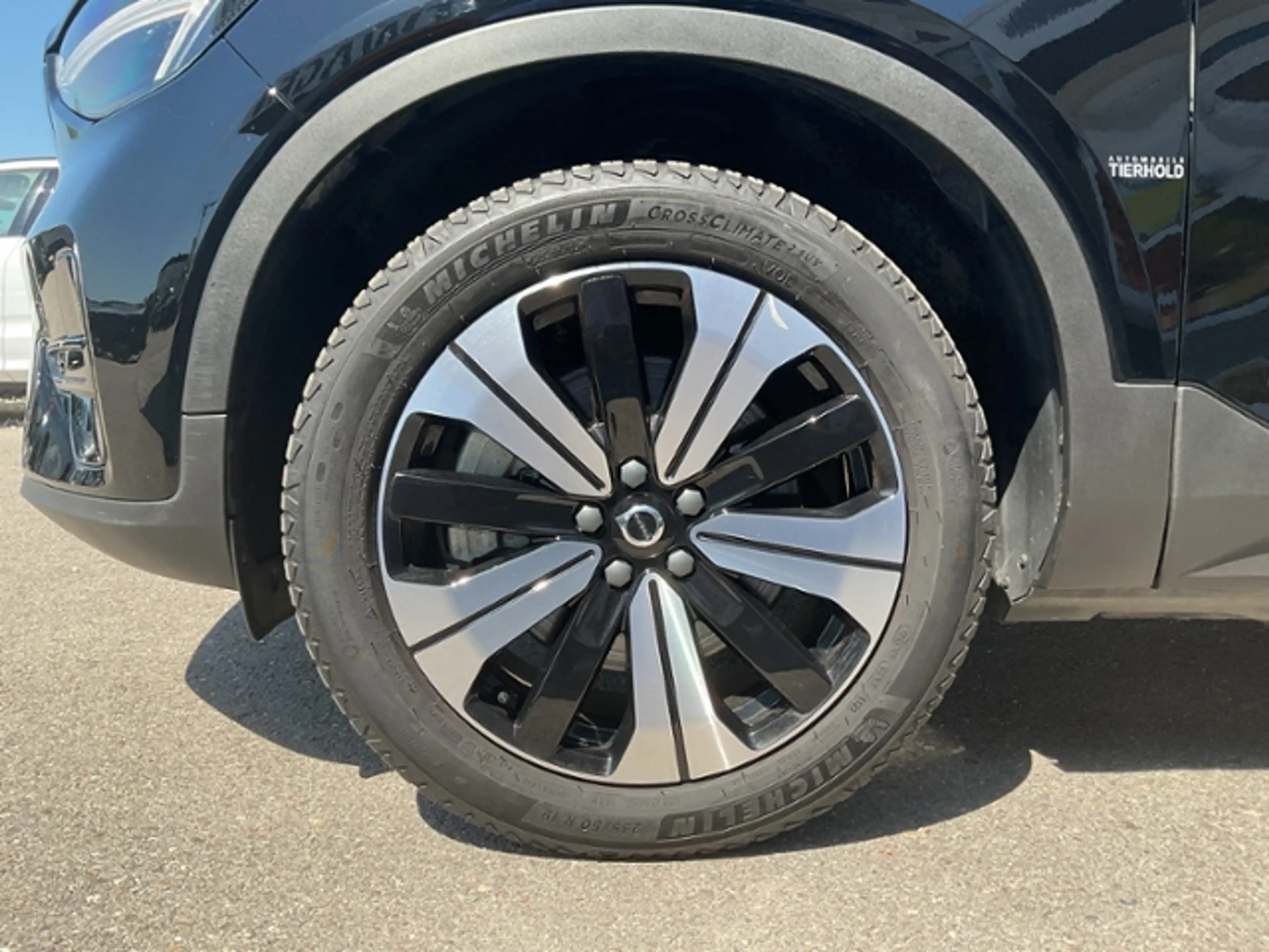 Volvo C40 Plus Pure Electric 2WD ACC PANO Google 19" — photo 11