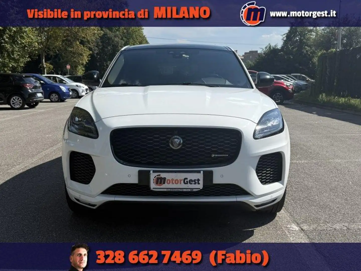 Jaguar E-Pace 2.0D 180 CV AWD aut. R-Dynamic SE Bianco - 2