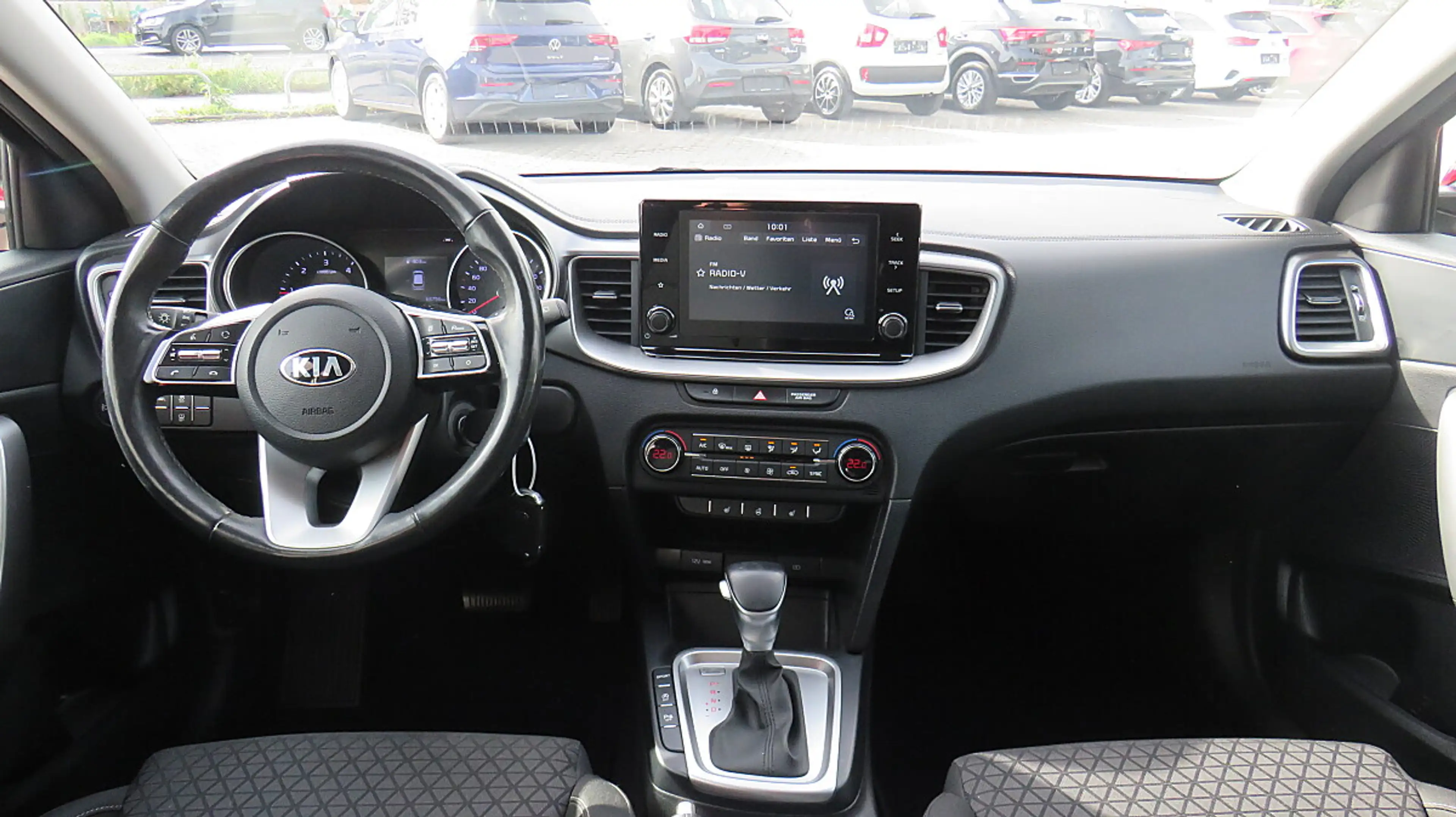 Kia XCeed Xceed 1,6 CRDI SCR Silber DCT Aut. — photo 11
